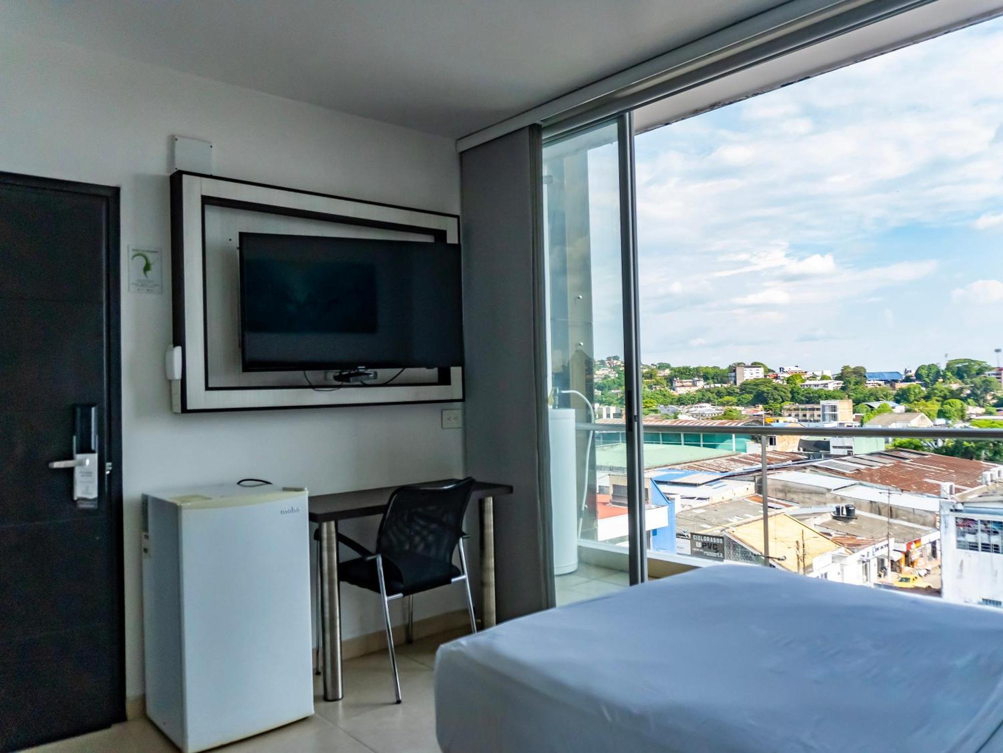 Hotel Andinos Plaza Florencia Экстерьер фото