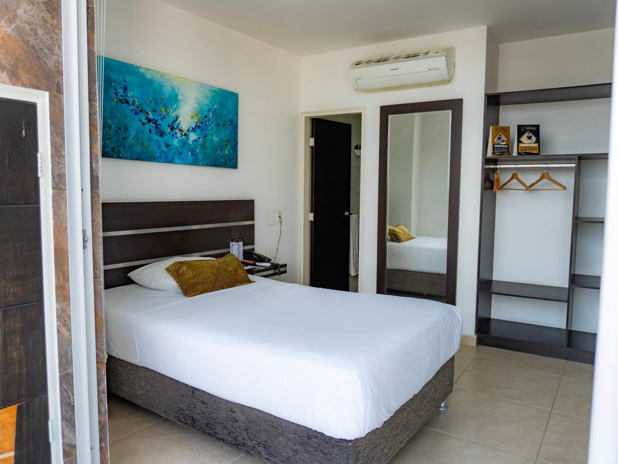 Hotel Andinos Plaza Florencia Экстерьер фото
