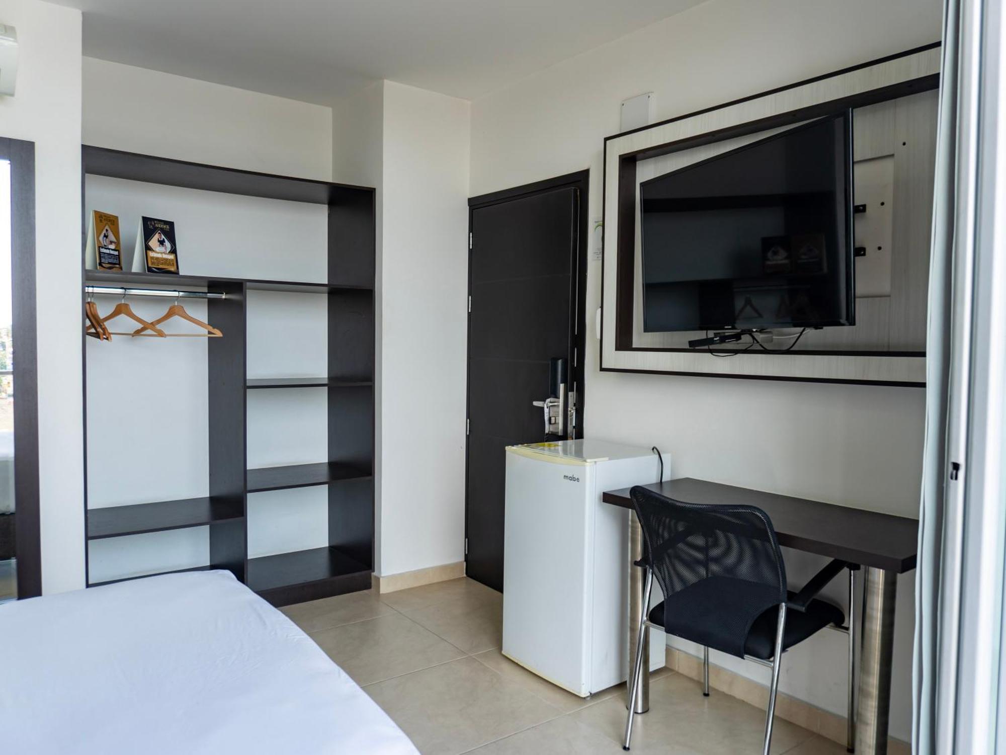 Hotel Andinos Plaza Florencia Экстерьер фото