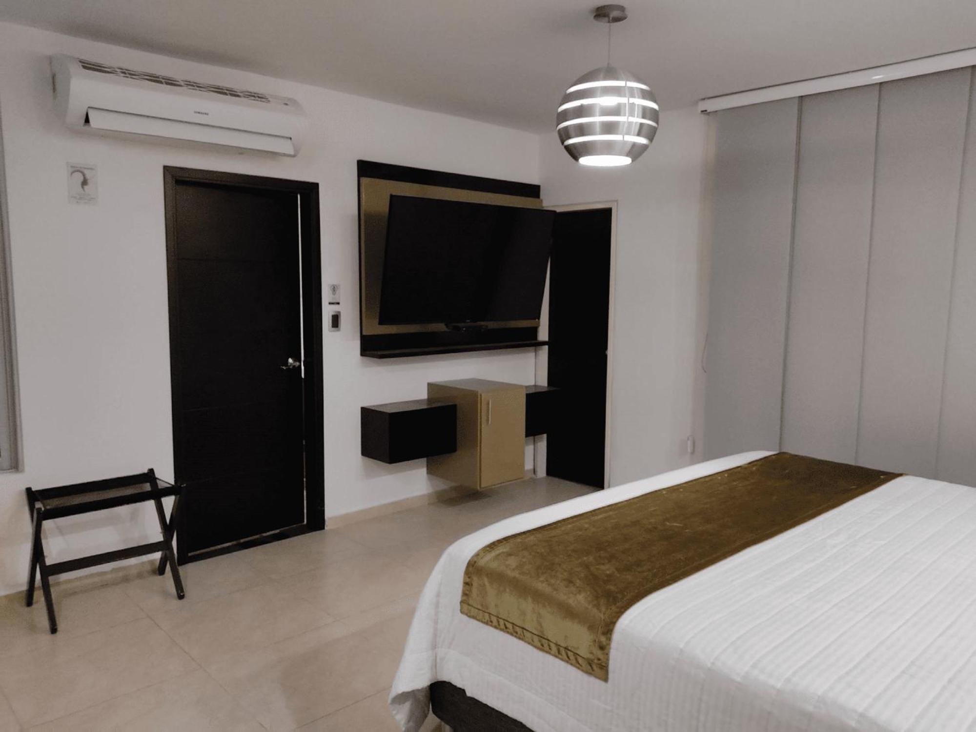 Hotel Andinos Plaza Florencia Экстерьер фото