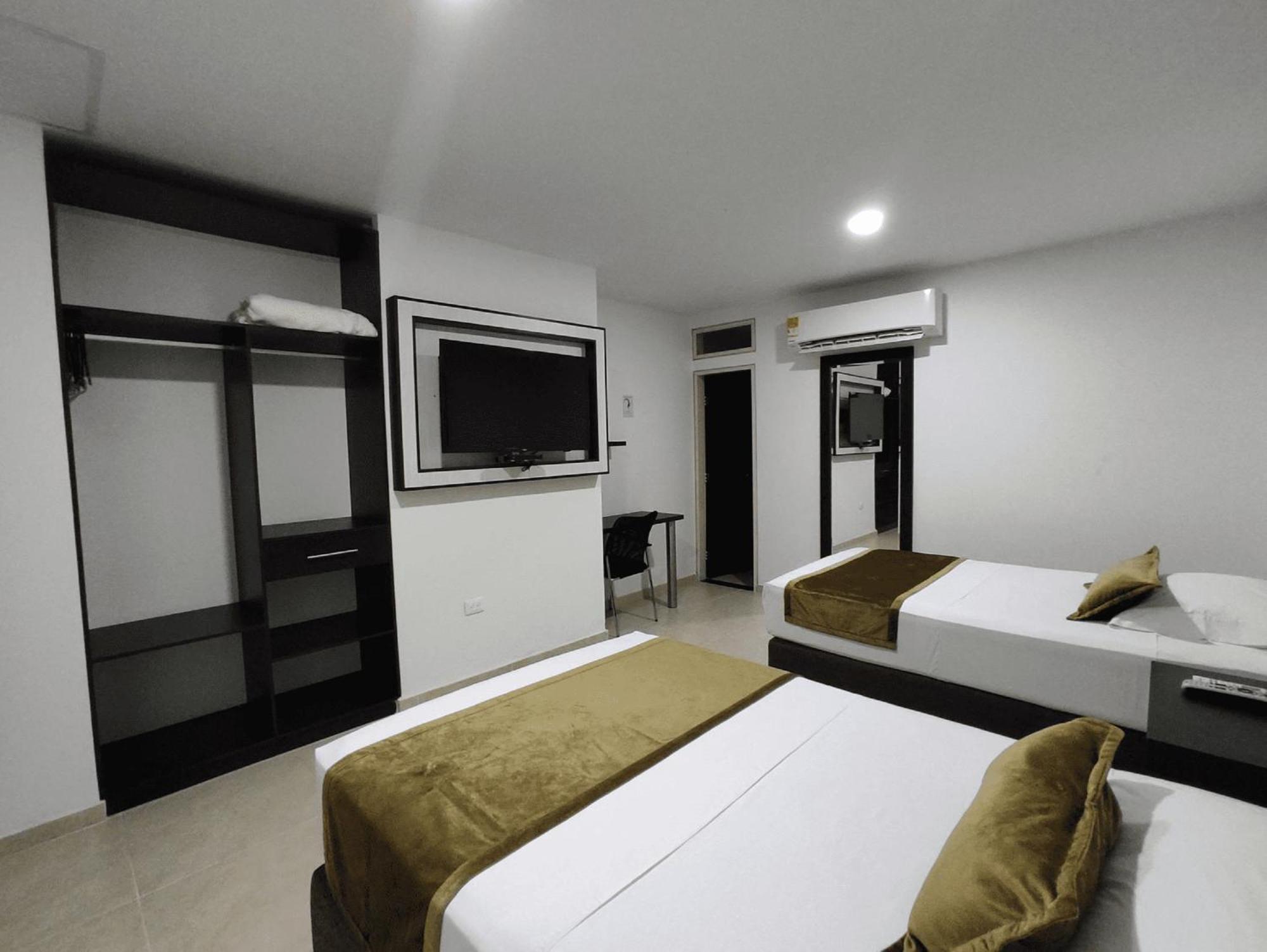Hotel Andinos Plaza Florencia Экстерьер фото